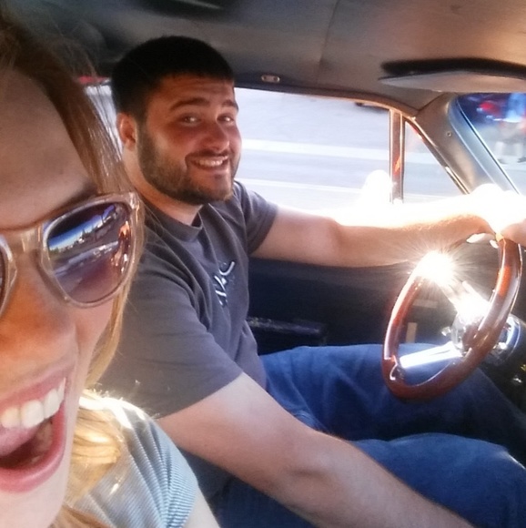 Meet your Posher, Amanda - Picture 3 of 4